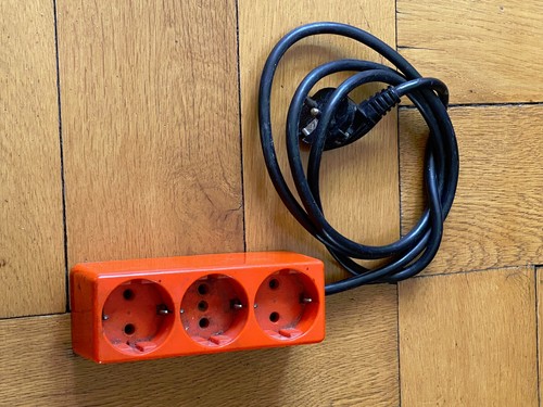Fach steckdose orange - steckdose,