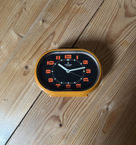 Alter mechanischer wecker - mechanischer,